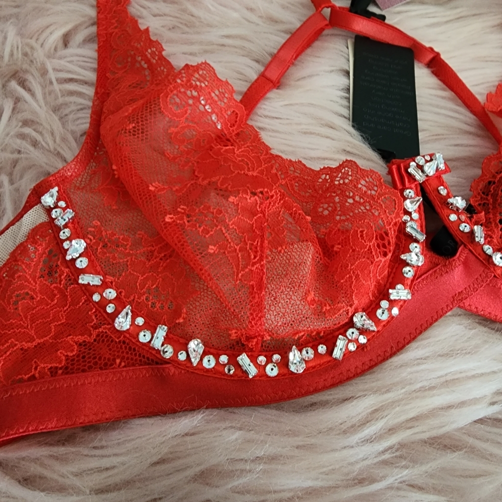 Victoria's Secret designer crystal t-back bra 32D Fashion Show 2014 - Picture 3 of 8